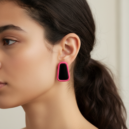 Brincos retangular arredondado vazado rosa pink neon com centro preto